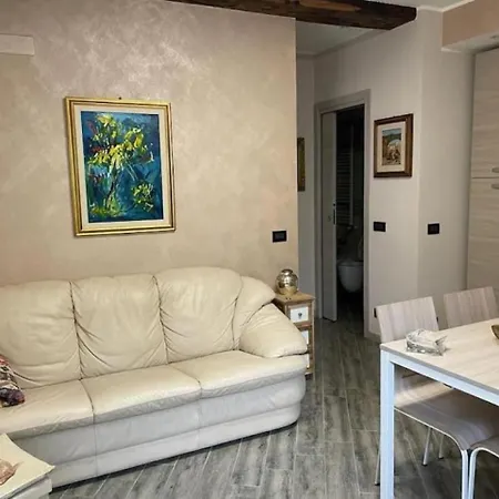 Casa شقة آرجينيو